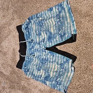 Men's Lululemon Lined Shorts 7" Large